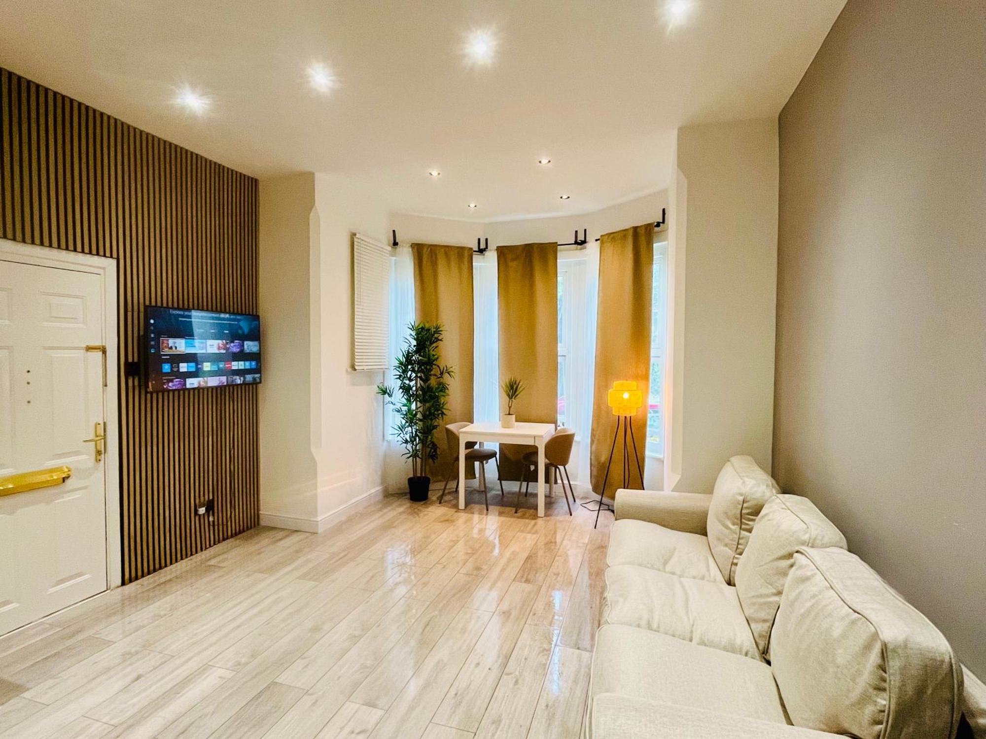 Modern Flat With Garden- 10Min Uber To Harry Potter Studios 沃特福德 外观 照片